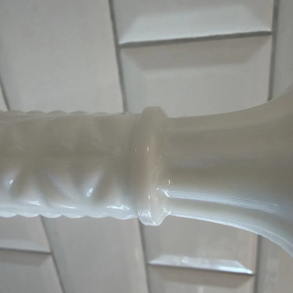 Vintage Heavy White Flower Vase -Stars and Bars 9 Inches Tall OLA001